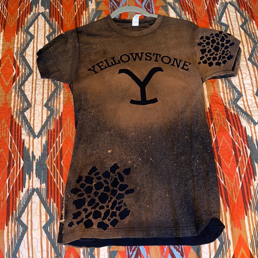 Graphic T